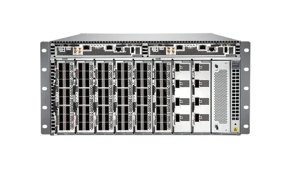 QFX5700 - Juniper 32-Port 400 Gigabit Ethernet Modular Switch