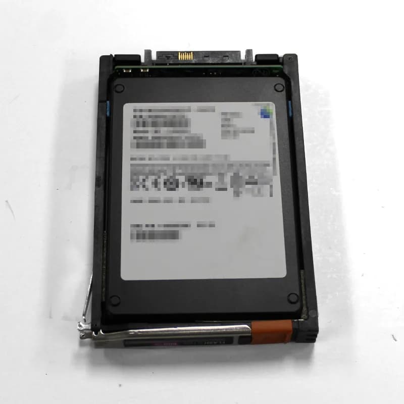 005052156 - EMC 800GB SAS 6Gb/s 2.5-inch Solid State Drive