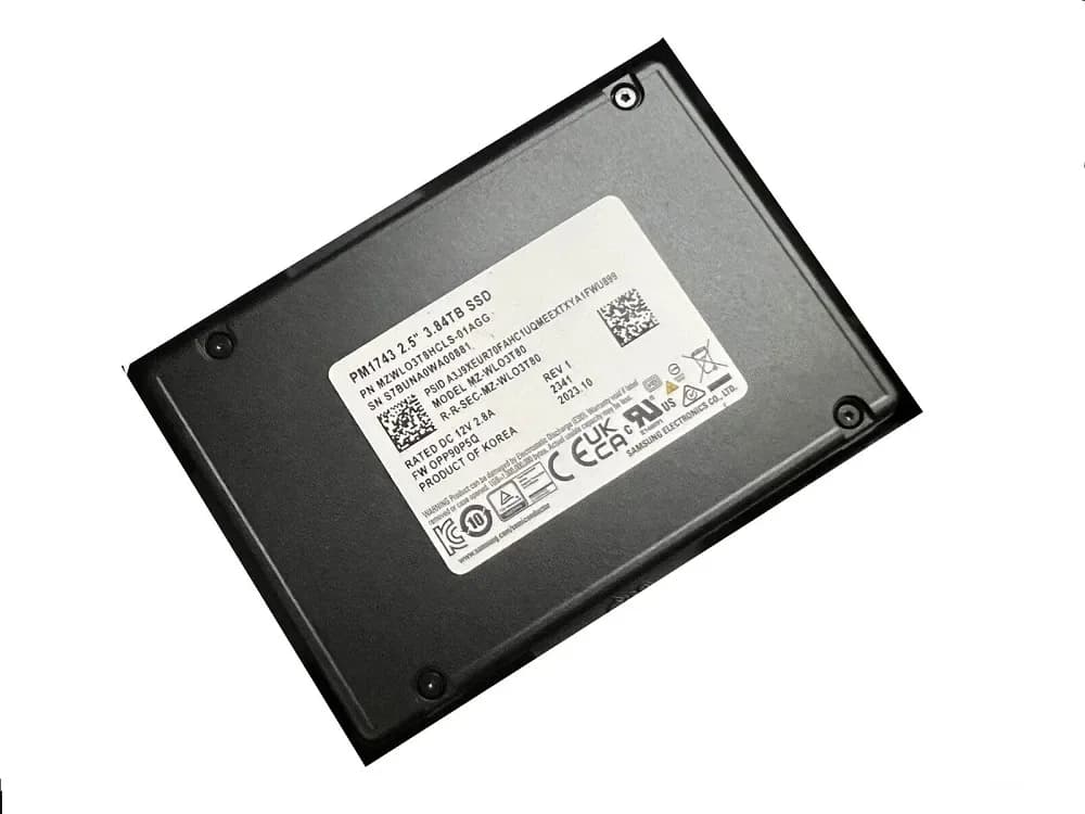 MZ-WLO3T80 - Samsung PM1743 3.84TB PCI Express NVMe 2.5" SSD