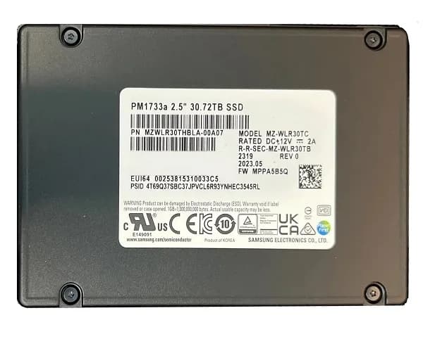MZ-WLR30TC - Samsung PM1733A 30.72TB PCI Express NVMe 2.5" SSD