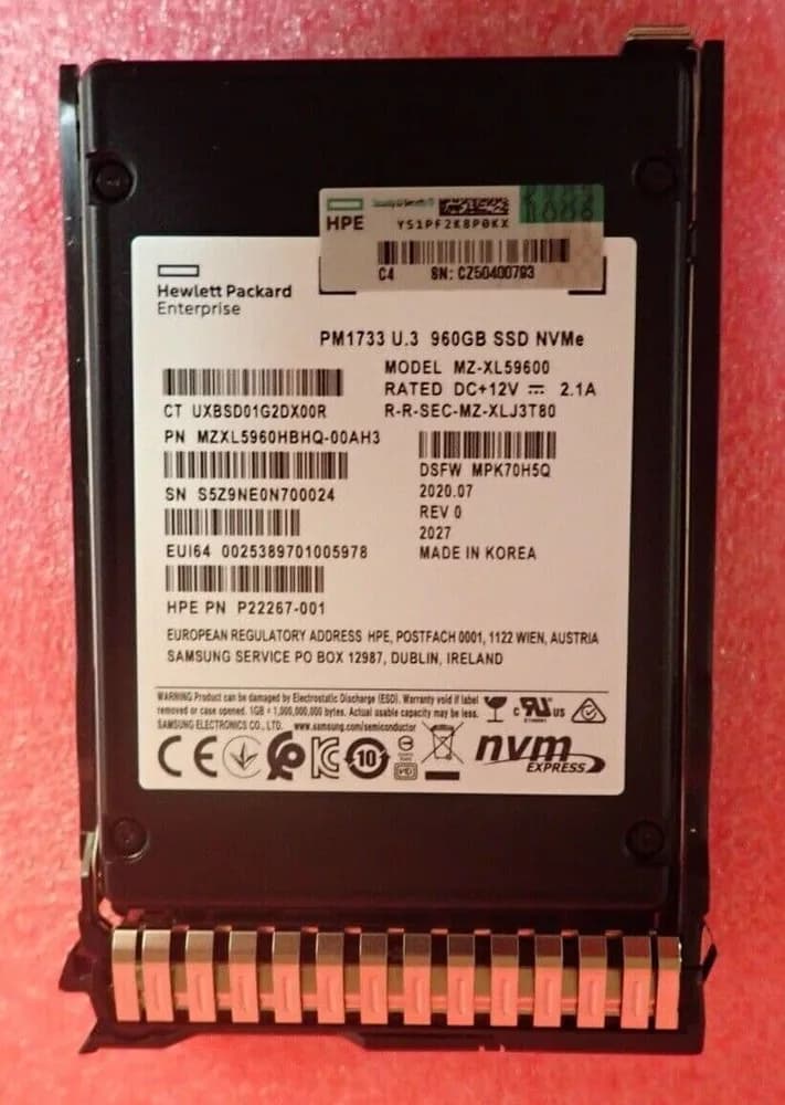 P22267-001 - HPE 960GB PCI Express NVMe TLC 2.5" Solid State Drive